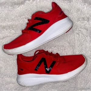 New Balance Toddler Sneakers ❤️🖤👟